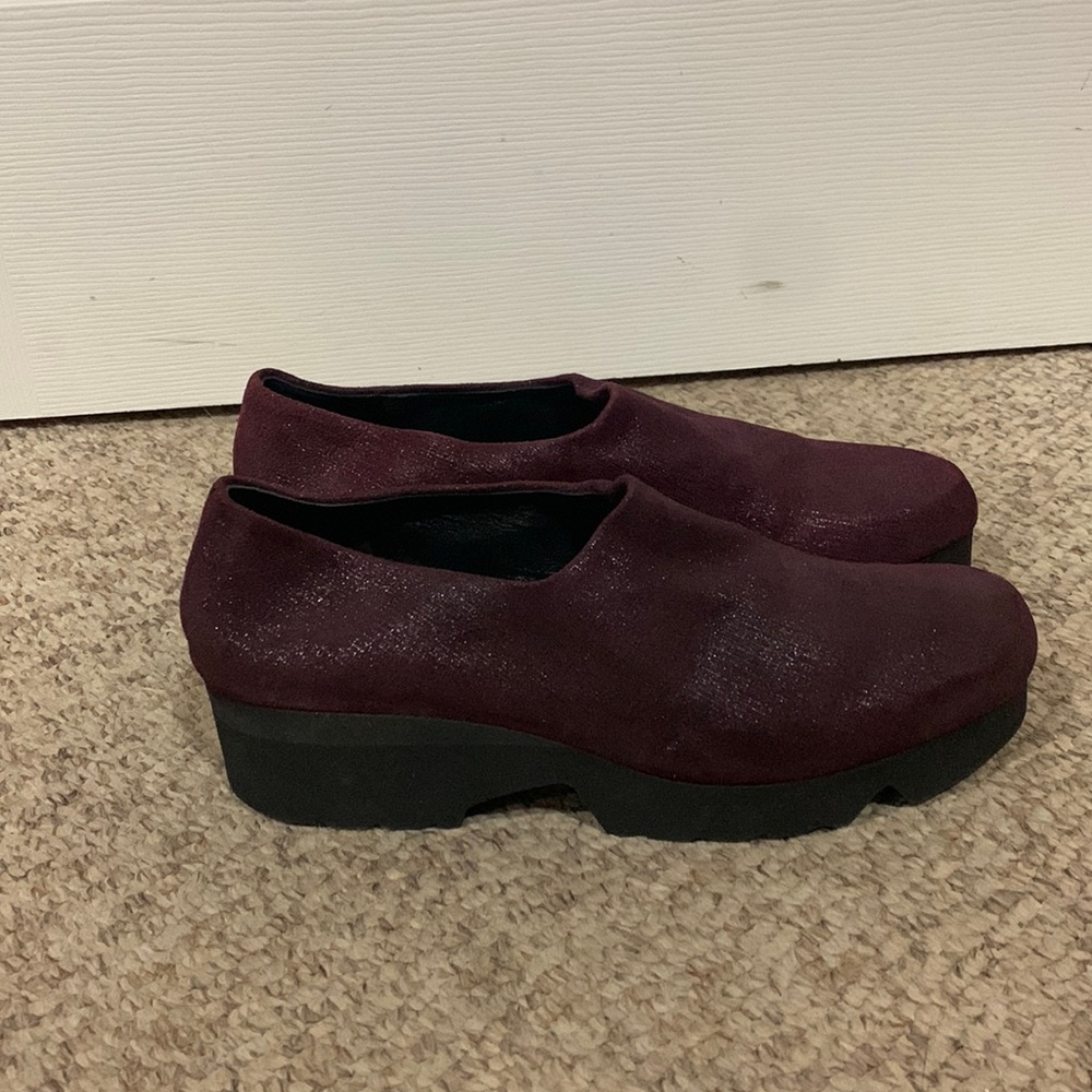 Thierry Rabotin burgundy Dreamy Platform slip on loafer shoes sz 8.5 EU 39 1/2